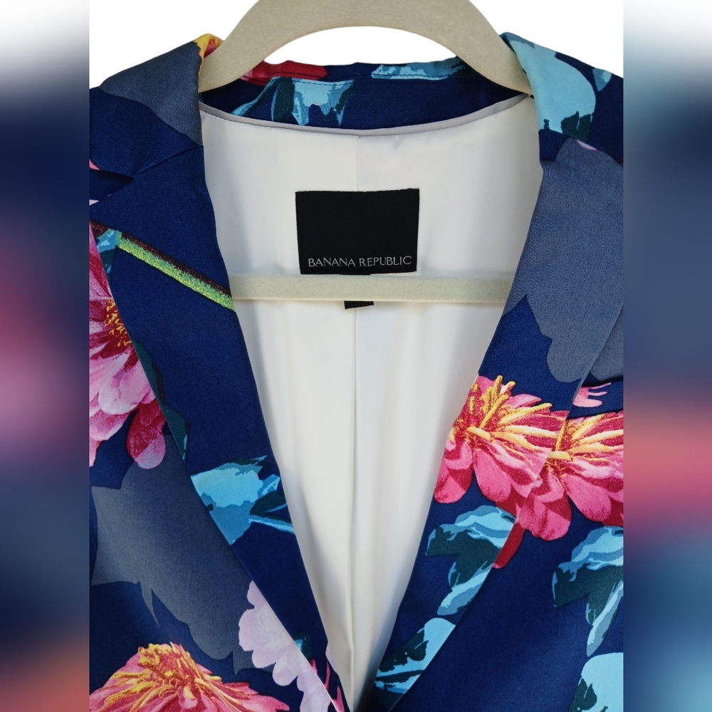 Banana Republic blazer - Picture 3 of 6